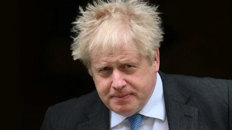 Boris Johnson enfrenta eleições locais arriscadas