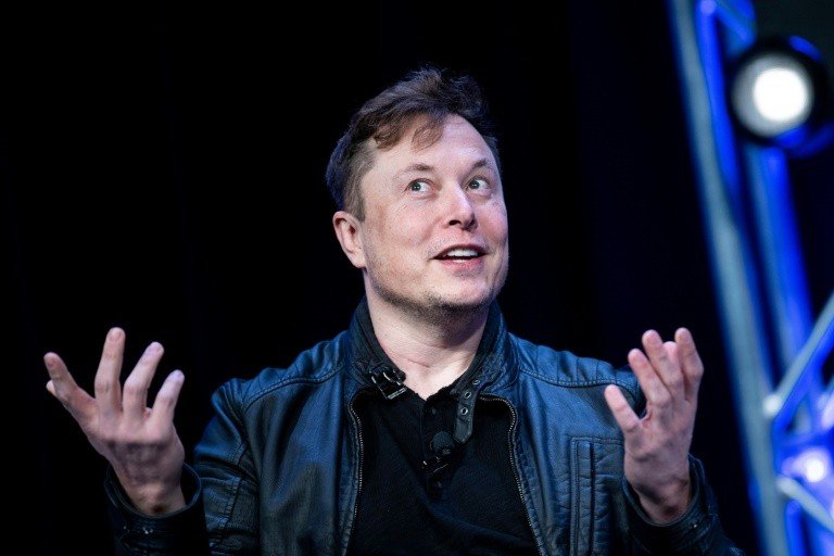 Elon Musk diz que compra do Twitter não prosseguirá sem garantias sobre contas falsas Elon Musk diz que compra do Twitter não prosseguirá sem garantias sobre contas falsas