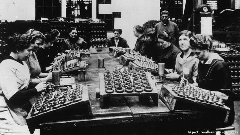 1957: Equiparação dos direitos da mulher na Alemanha