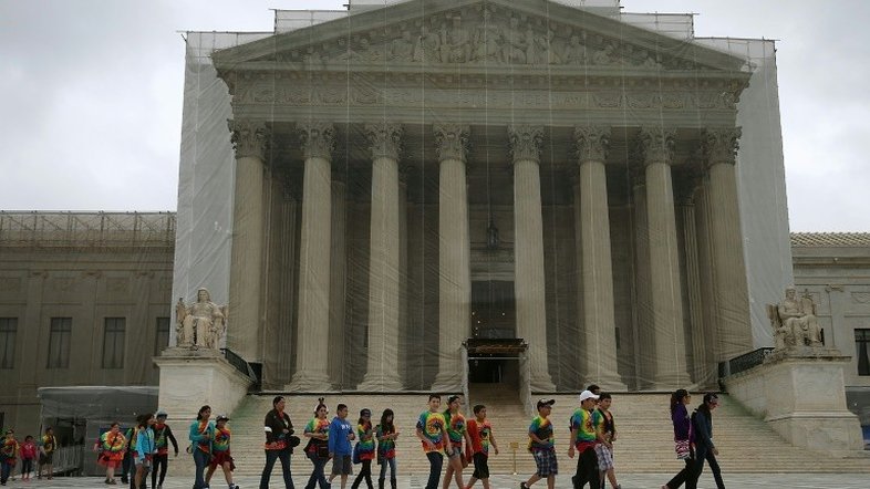 Suprema Corte suspende lei do Texas que proíbe bloqueio de postagens em mídias sociais