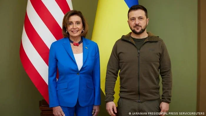 Presidente da Câmara dos EUA faz visita surpresa à Ucrânia