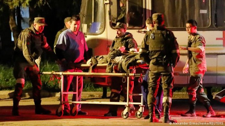 Ucrânia cede controle da Azovstal, último foco de resistência em Mariupol