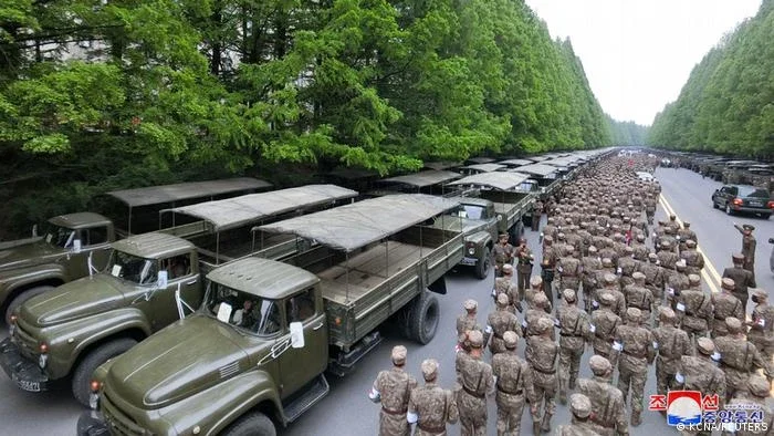 Coreia do Norte mobiliza Exército para ajudar a combater covid-19