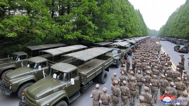 Coreia do Norte mobiliza Exército para ajudar a combater covid-19