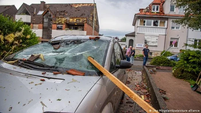 Tempestade deixa dezenas de feridos na Alemanha