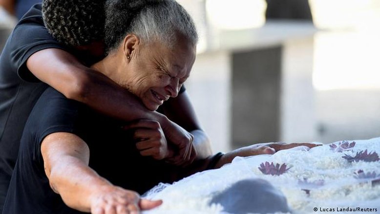 "Polícias precisam de transformação urgente e profunda"