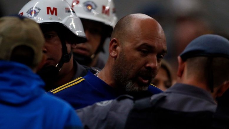 Boca é multado pela Conmebol por gesto racista de torcedor contra corintianos