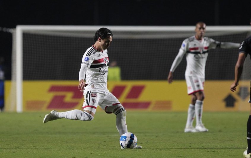 Gabriel tem boa atuação em vitória do São Paulo e torcedores elogiam: ‘Merece mais chances’