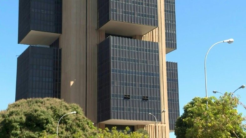 Copom eleva juros básicos da economia para 13,25% ao ano