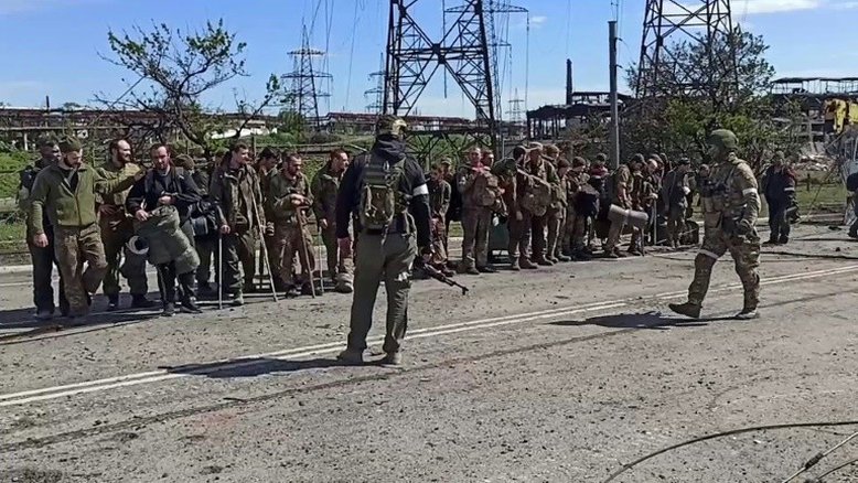 Rússia anuncia que 1.730 militares ucranianos de Azovstal se renderam durante a semana