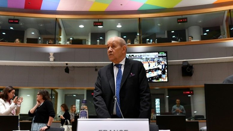 Ucrânia lamenta bloqueio húngaro ao embargo do petróleo russo