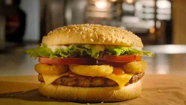 Mais um truque: Burger King confirma que Whopper Costela não tem carne de costela suína
