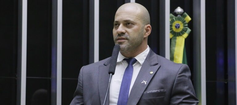 Rosa Weber vota por anulação de decreto que beneficiou Daniel Silveira