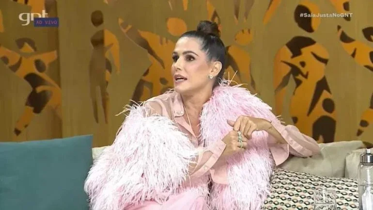 Deborah Secco desabafa sobre sexo: 
