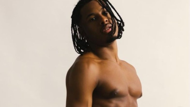 Ex-BBB Paulo André posta ensaio sem camisa e deixa fãs alvoroçados: ‘Surreal’