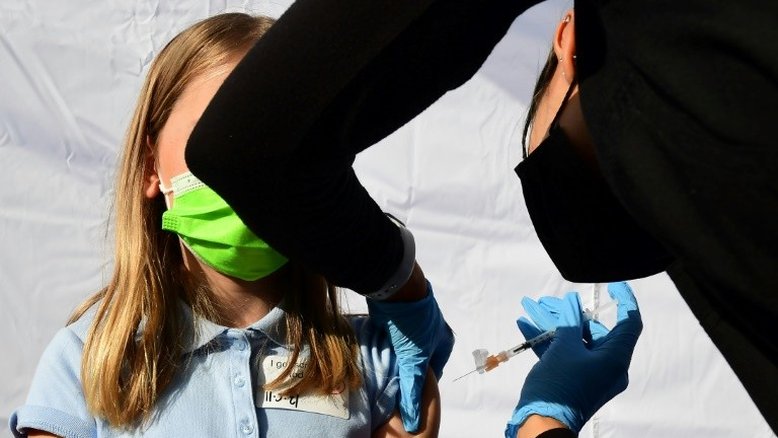 EUA autoriza reforço de vacina anticovid para crianças de 5 a 11 anos