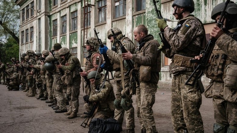 Envio de armas à Ucrânia preocupa por risco de tráfico