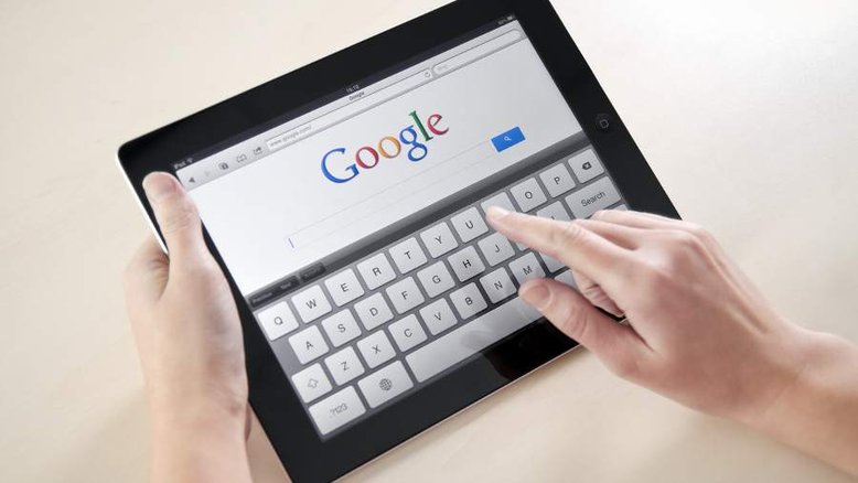 "Google virou o confessionário das pessoas", demonstra estudo de Cintia Coelho
