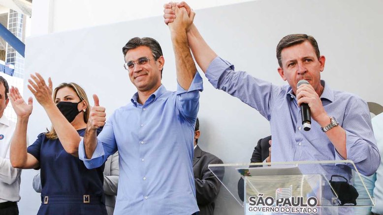 Deputada Carla Morando, governador Rodrigo Garcia e prefeito de São Bernardo, Orlando Morando