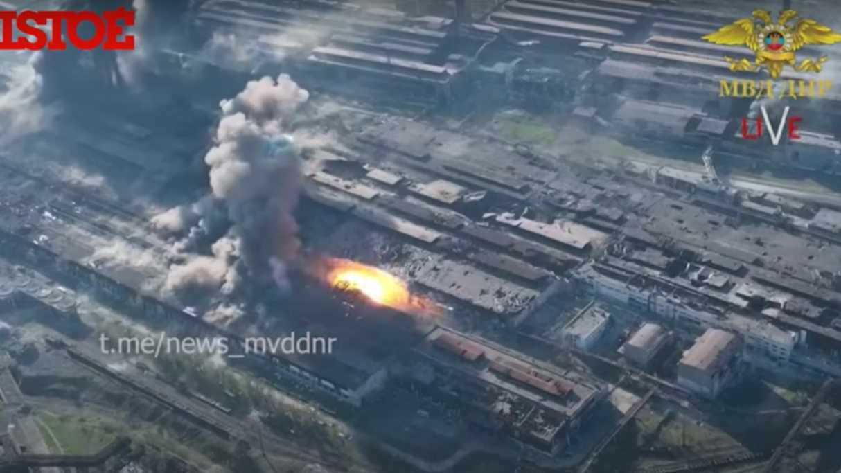 Imagens aéreas mostram ataque devastador em usina de Mariupol