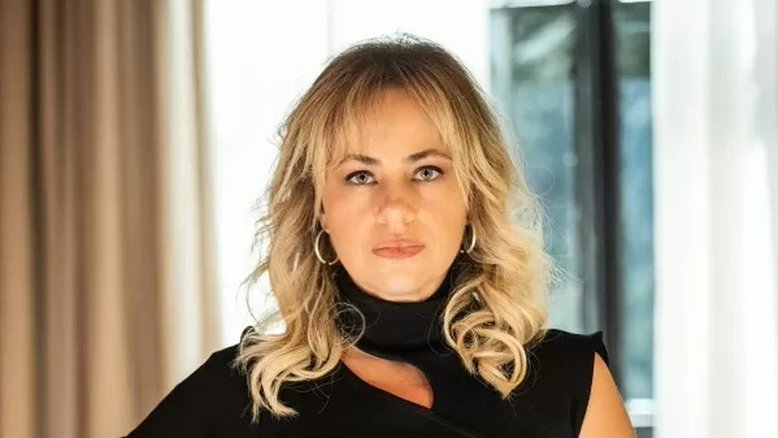 Atriz Karine Teles revela assédio via Instagram: 'Coisas nojentas'