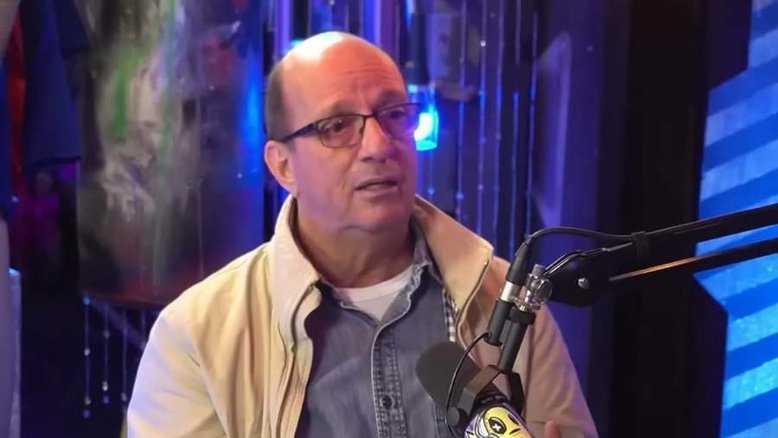 Vídeo: Marcos Uchôa fala de Bolsonaro sobre demissões na Globo: 'Ele foi em cima'