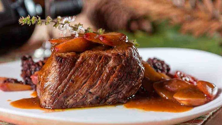 Receita muito fácil de medalhão de filé-mignon com molho de pinhão (Foto: Divulgação)