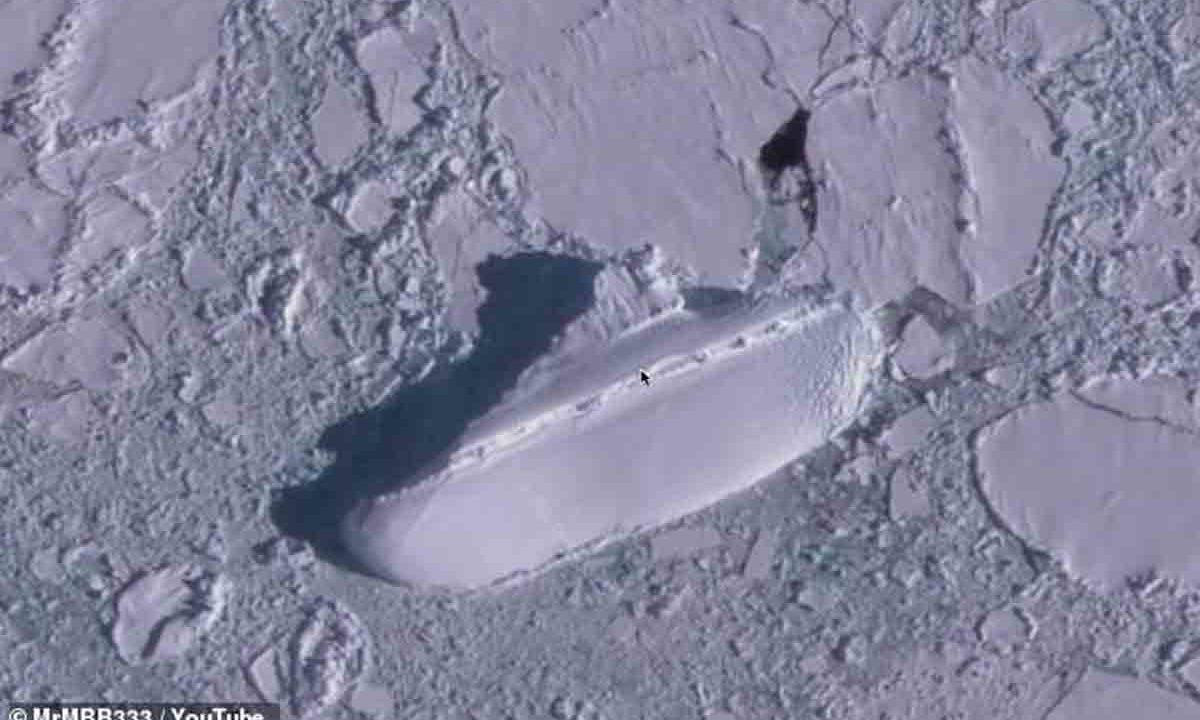 Usuário do Google Earth vê grande ‘navio de gelo’ na costa da Antártida