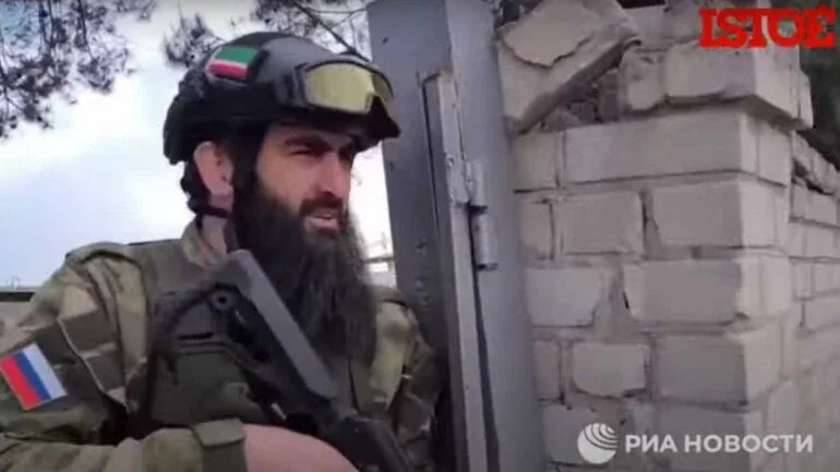 Rússia libera vídeo de operação de chechenos em usina ucraniana