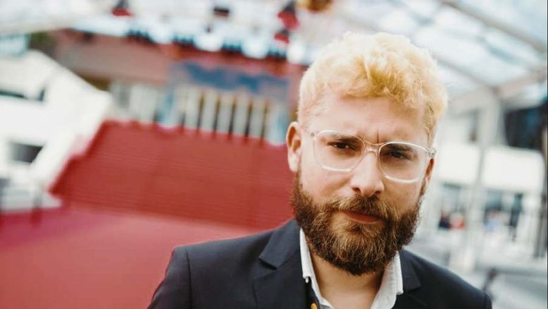Cineasta brasileiro Marcos Seneor lança plataforma de NFTs audiovisuais em Cannes