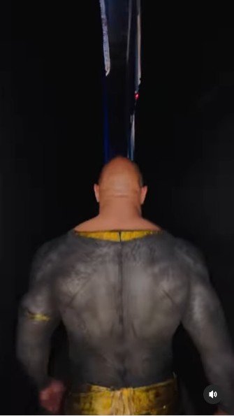 Dwayne Johnson divulga vídeo caracterizado como o anti-herói ‘Adão Negro’ 4 Dwayne Johnson divulga vídeo caracterizado como o anti-herói ‘Adão Negro’