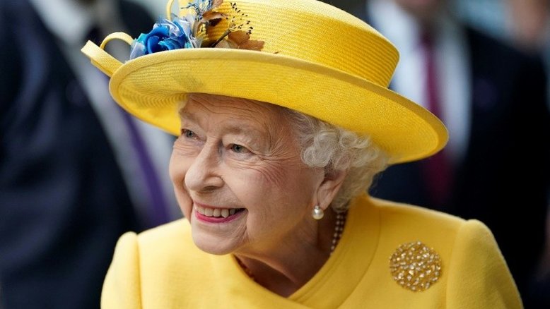 Reino Unido celebra jubileu de platina de Elizabeth II para tentar esquecer as crises