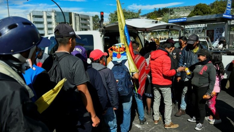 Sobe para três o número de mortos em protestos indígenas no Equador