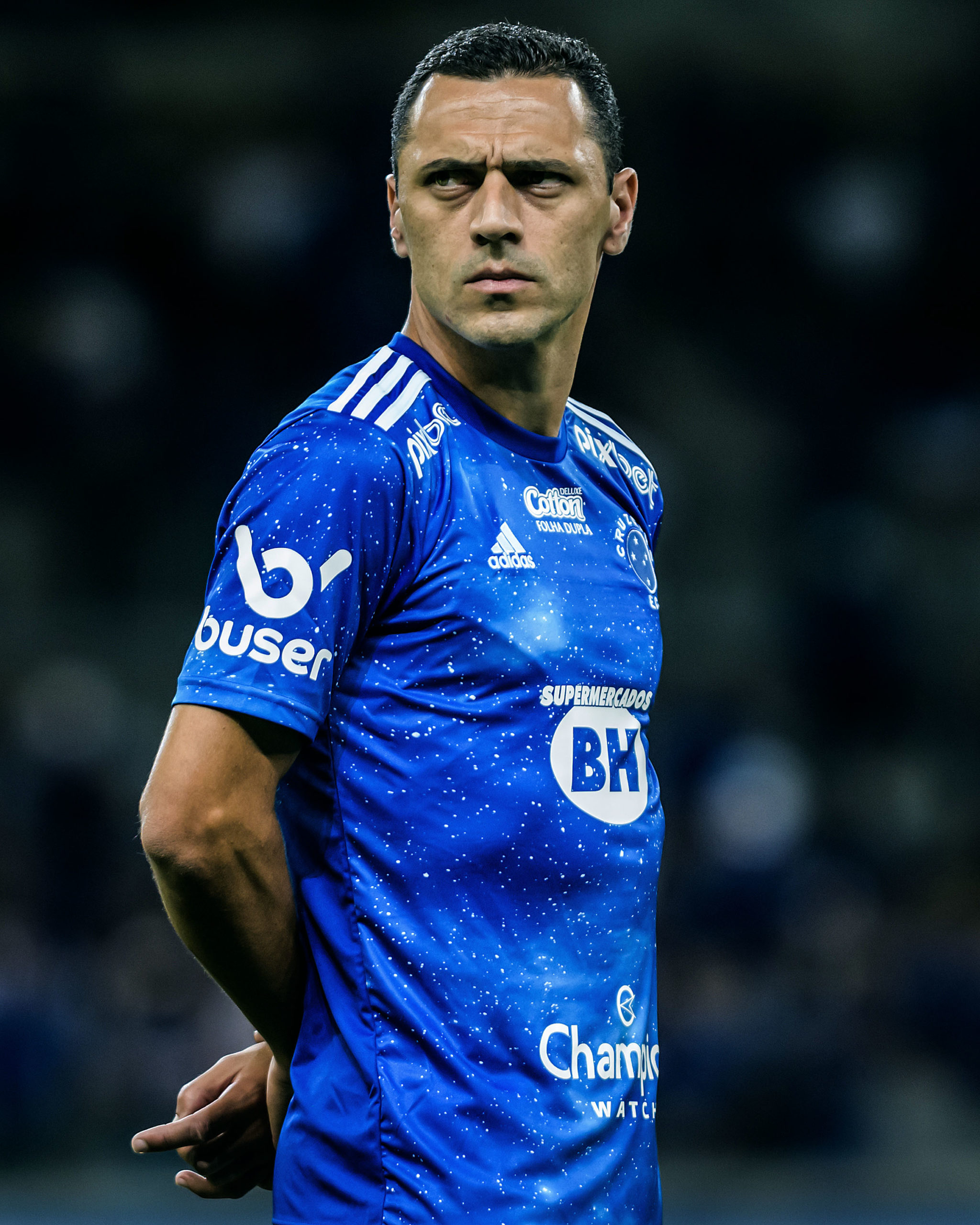 Elogiado por Ronaldo, Romulo alia experiência e liderança para ajudar o Cruzeiro na luta pelo acesso à Série A 12 Elogiado por Ronaldo, Romulo alia experiência e liderança para ajudar o Cruzeiro na luta pelo acesso à Série A