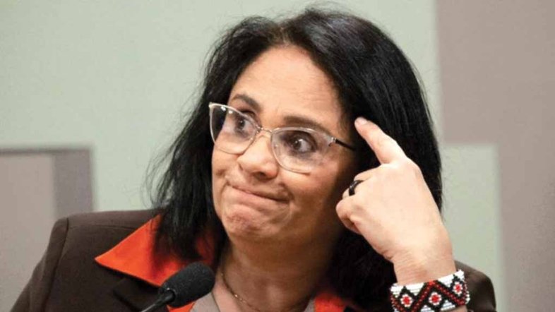 Solicitação dos procuradores se baseia nas declarações de Damares durante um culto evangélico no dia 8 de outubro de 2022