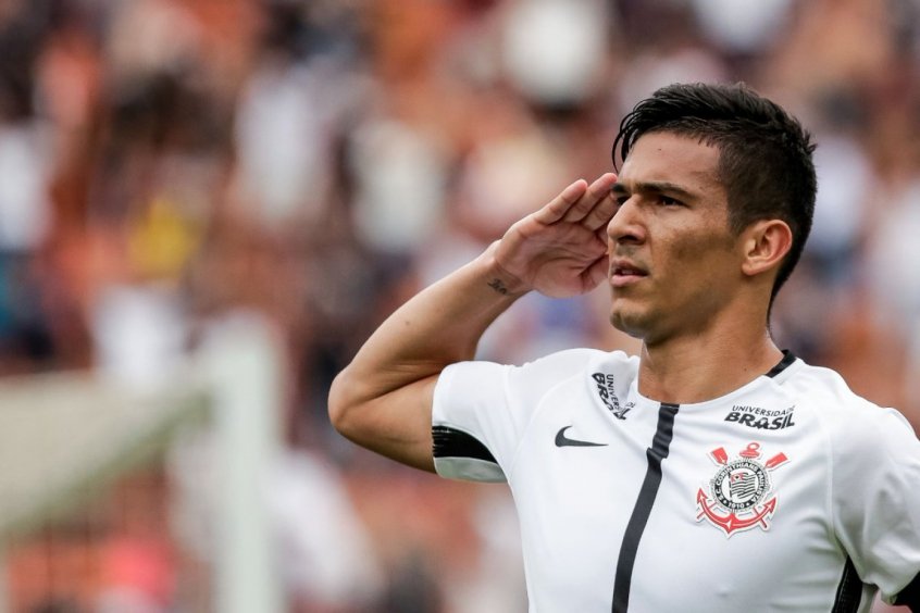 Perto de perder João Victor, Balbuena entra no radar do Corinthians