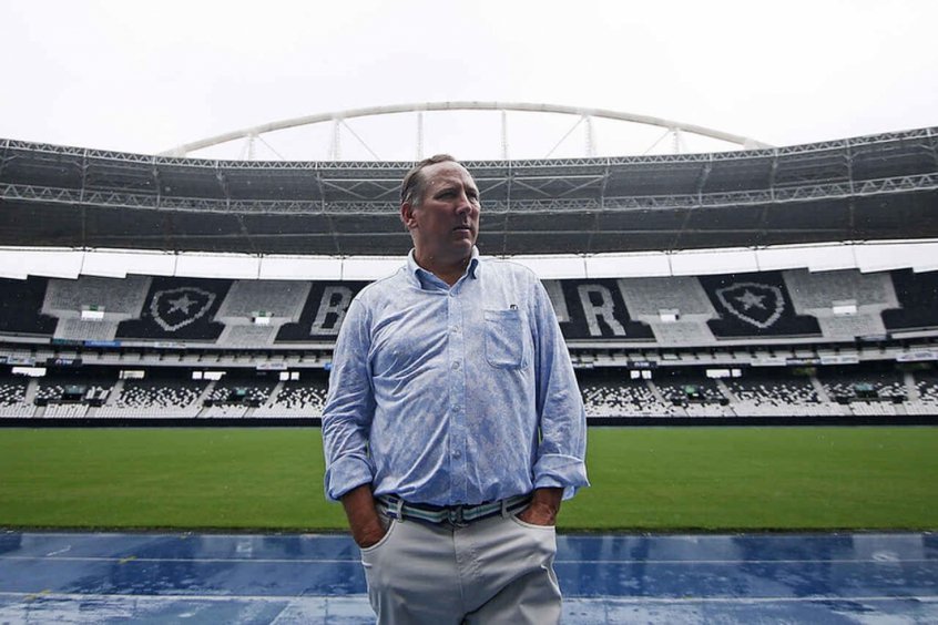 Textor deseja reunião com Irmãos Moreira Salles e revela planos de novo local de treino para o Botafogo