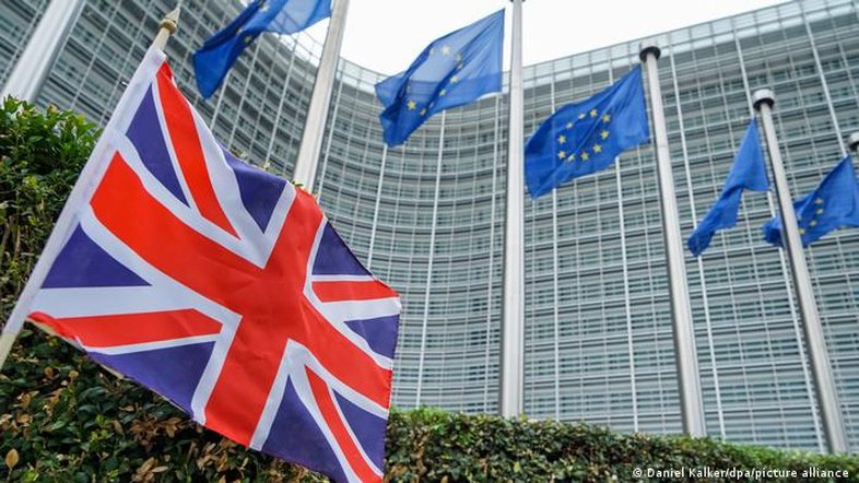 Comissão Europeia lança ações legais contra Reino Unido