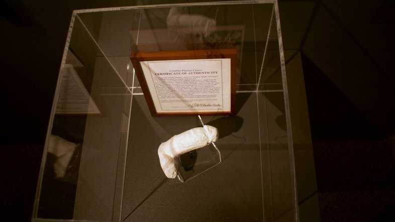 Molde do pênis de Jimi Hendrix entra na coleção de museu na Islândia