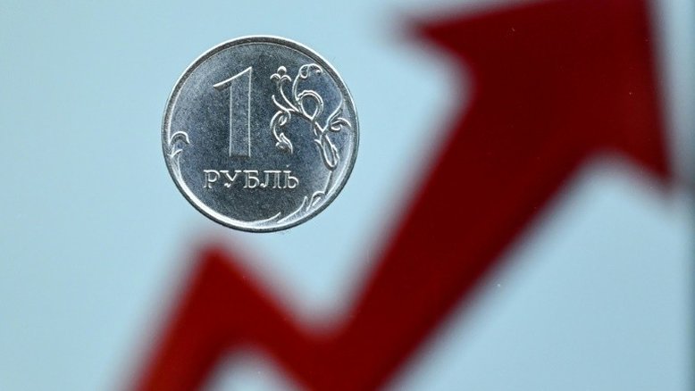 Rússia paga em rublos juros de dívidas contraídas em dólares
