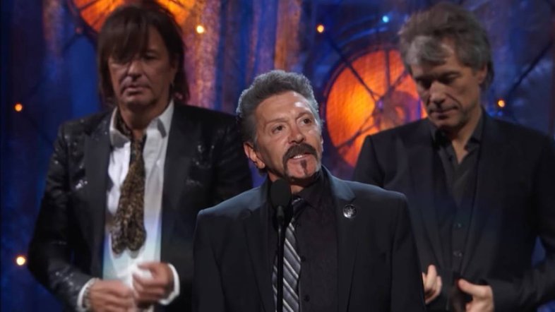 Morre Alec John Such, ex-baixista e fundador do Bon Jovi, aos 70 anos