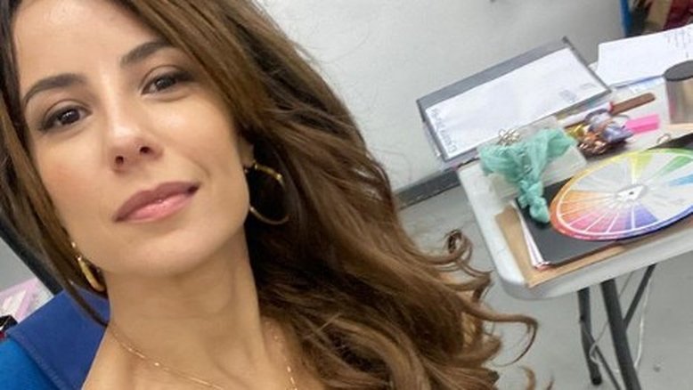 Andréia Horta muda visual e mostra resultado nas redes