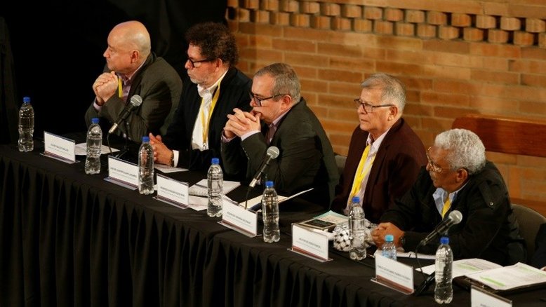 Farc admite culpa diante de vítimas por milhares de sequestros na Colômbia