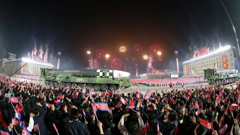 Coreia do Norte dispara oito mísseis balísticos, segundo Seul