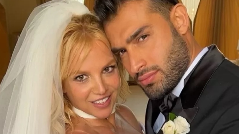 Britney Spears revela que usou calcinha de diamantes em seu casamento