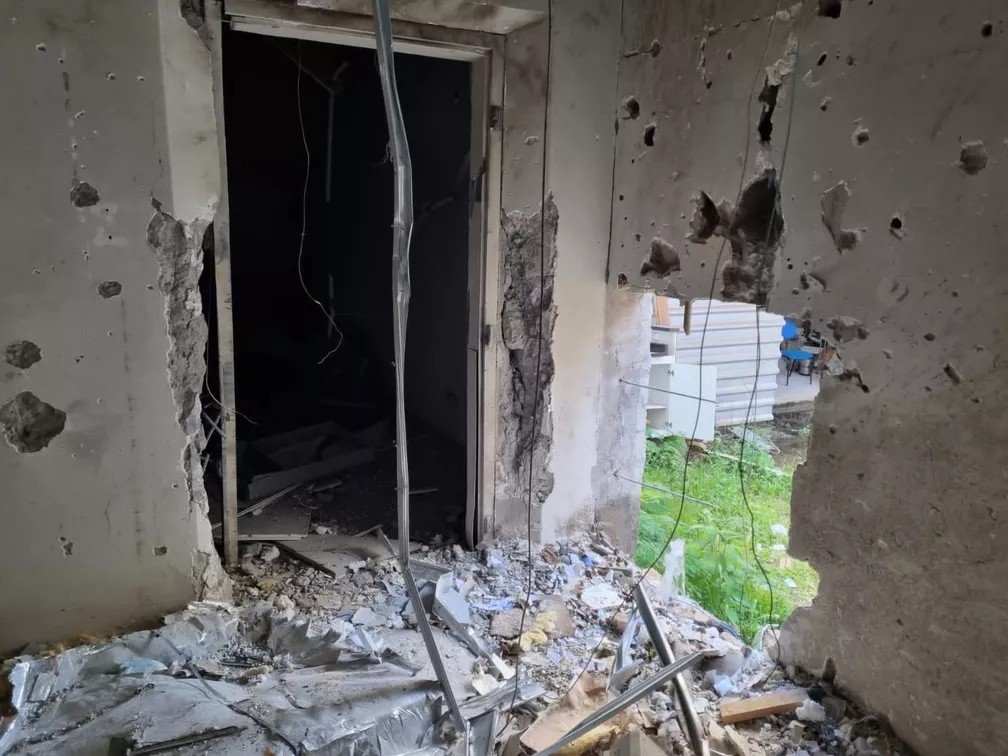 MG: Imagens mostram estado da agência da Caixa Econômica após ataque em Itajubá ; veja as fotos