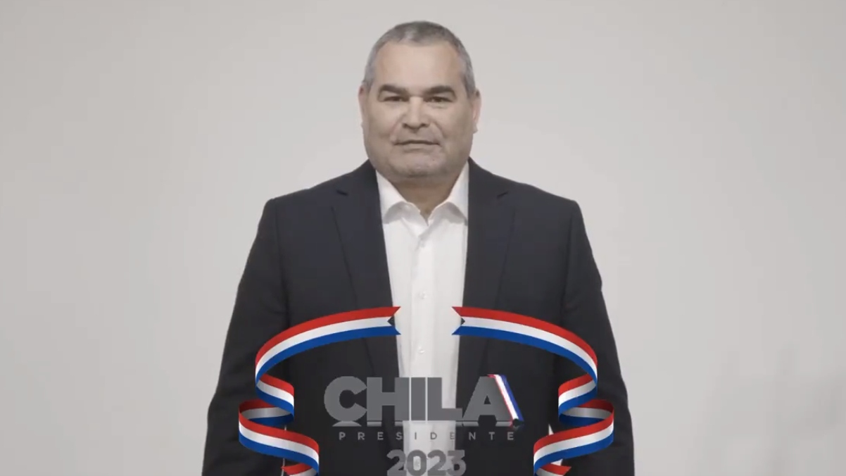 Ex-goleiro Chilavert formaliza candidatura à presidência do Paraguai
