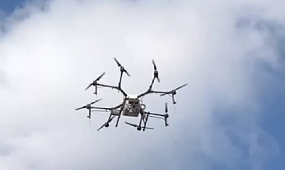 Drone joga fezes e urina em participantes de evento com Lula e Kalil em Uberlândia