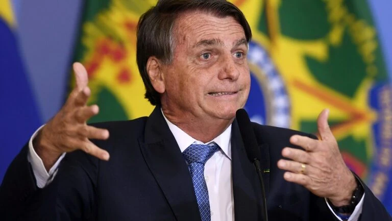 Jair Bolsonaro discursa no Palácio do Planalto, em Brasilia, em 7 de junho de 2022. - AFP