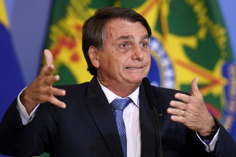 Jair Bolsonaro discursa no Palácio do Planalto, em Brasilia, em 7 de junho de 2022. - AFP